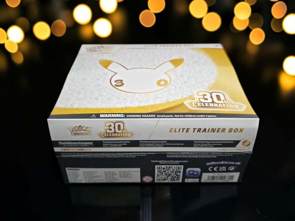 Pokemon TCG 30th Celebration Elite Trainer Box - Picture 5 of 8